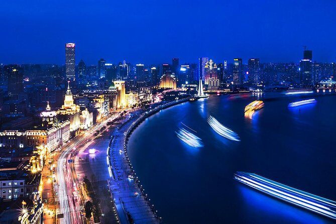 4-Hour Private Shanghai City Tour with Old and New Highlights - The Bund: The River Walk That Puts Old Power Next to New Steel