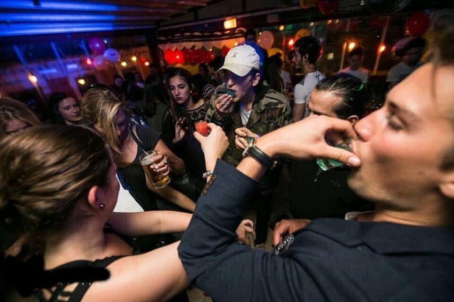 4-Hour Shanghai Pub Crawl (bars & nightclub hopping) - Should you book it? My take on the call