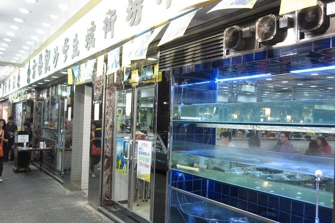 A Private City Tour of Hong Kong with Mercedes-Benz - SoHo Street and Central-Mid-Levels Escalators: Art + Motion
