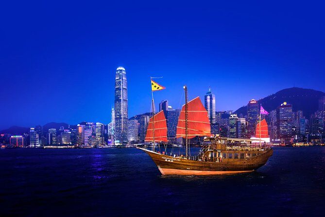 Aqua Luna: Symphony of Lights Cruise in Hong Kong - The 20:00 Symphony of Lights: What You’ll Actually See From the Water