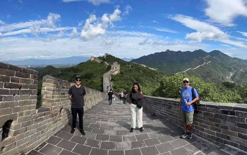 Beijing: Badaling Ancient Great Wall of China Day Trips - Photos, Views, and Timing: How to Get Your Quiet Moments