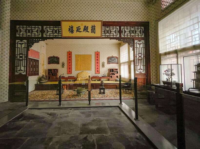 Beijing: Forbidden City and Tian’anmen Square Waking Tour - What the Guides Do That You Can Feel