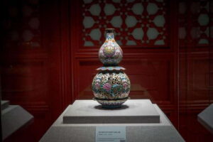 Beijing: Forbidden City and Tian’anmen Square Walking Tour - The pace: small-group energy vs. private comfort