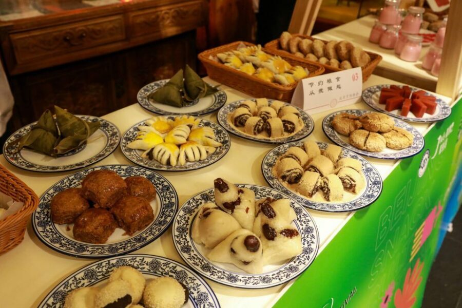 Beijing: Hutong Culinary Walking Tour with 15+ Tastings - Fried rings, pancakes, rice cakes, and small-bite variety
