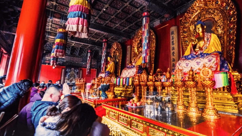 Beijing: Lama Temple (Yonghe Temple) Admission Ticket - Timing and Crowds: How to Get Peace Without Missing the Best Sights