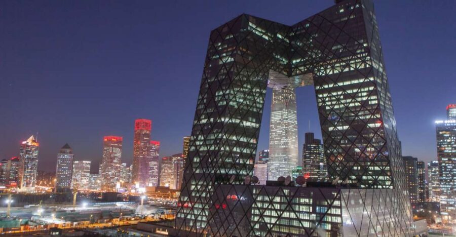 Beijing: Private Sightseeing Nighttime Tour with Transfer - Night shows and dinner: choose a theme, not a checklist
