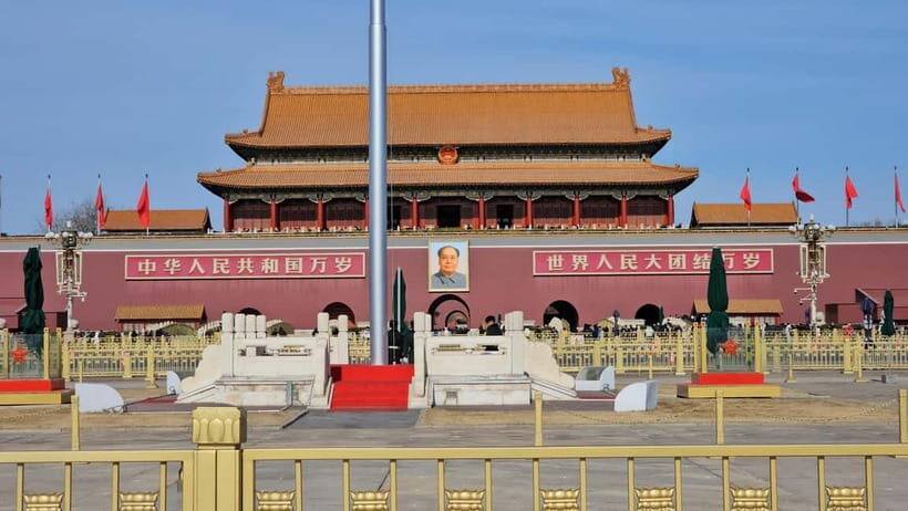 Beijing: T-Square & Forbidden City Group or Private Tour - Forbidden City: how the guide turns a huge palace into a clear story