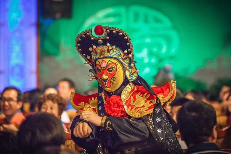 Chengdu: Sichuan Opera Shu Feng Yan Yun Evening Show Ticket - Shufeng Yayun Teahouse: The Tea-House Setting That Makes Opera Easier