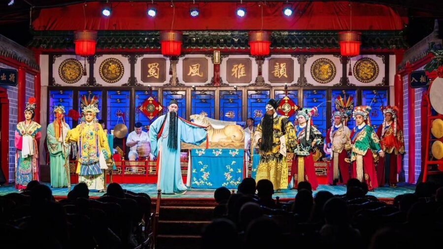 Chengdu: Sichuan Opera Shu Feng Yan Yun Evening Show Ticket - Getting There: Hotel Pickup and the Driver Language Reality