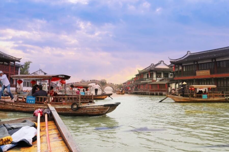 From Shanghai: Private Zhujiajiao Tour with Boat Ride - Old street and market lanes: what to look for on foot