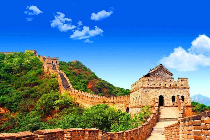 Great Wall of China at Badaling and Ming Tombs Day Tour from Beijing - What to pack and how to handle crowds, stairs, and weather