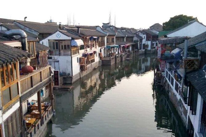 Half-Day Private Zhujiajiao Water Town Tour with Boat Ride from Shanghai - Shopping Time and Lunch: Keep Your Energy for the Last Hour
