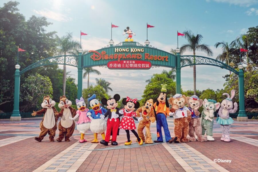 Hong Kong Disneyland Park Tickets - Main Street vibes, décor, and why the photos matter