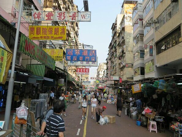 Hong Kong Food Tour: Sham Shui Po District - Key things you’ll notice right away