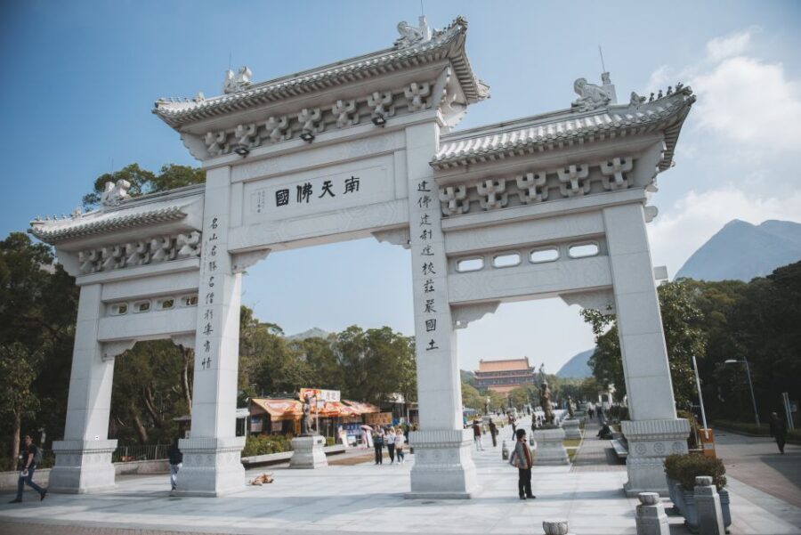 Hong Kong: Ngong Ping 360 Cable Car, Tai O & Big Buddha Tour - Food tastings, snack vouchers, and what to expect