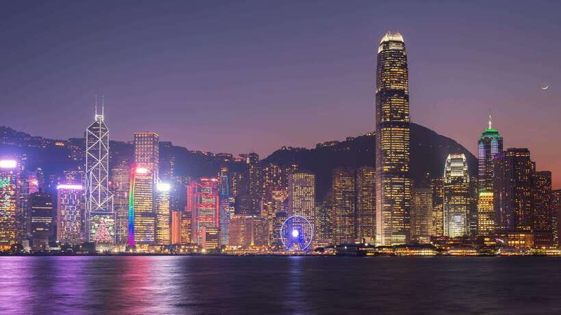Hong Kong: Panoramic Night Tour of Kowloon by Open-top Bus - Getting Started at Big Bus Stop 16 by the Bruce Lee Statue