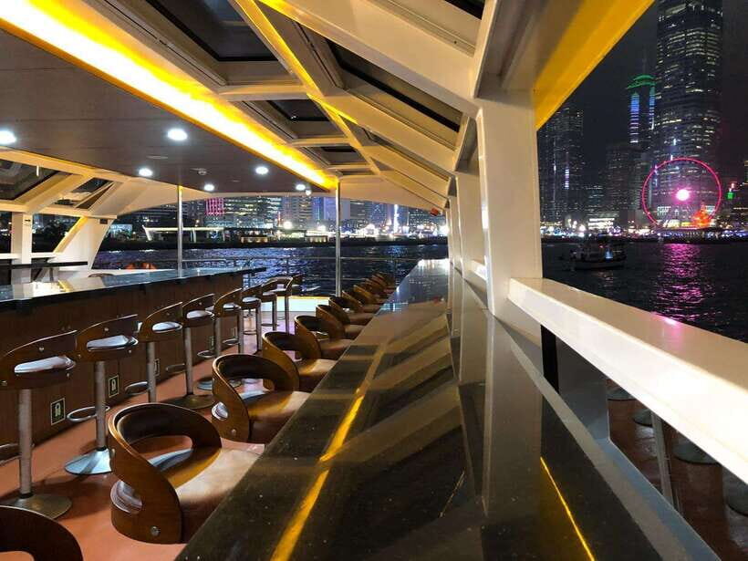 Hong Kong: Victoria Harbor Symphony Unlimited Drink Cruise - Price and value: how $15 adds up with the open bar