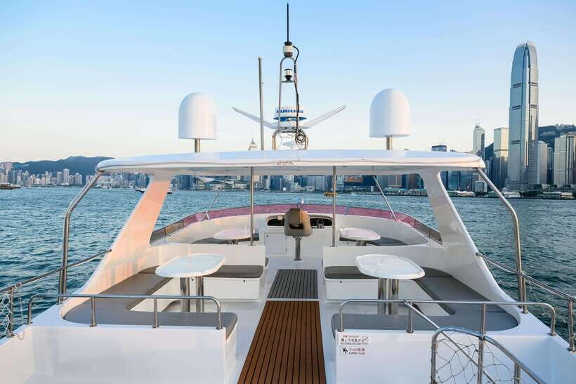 Hong Kong: Victoria Harbour Evening Cruise with Drinks - Key highlights to know before you go