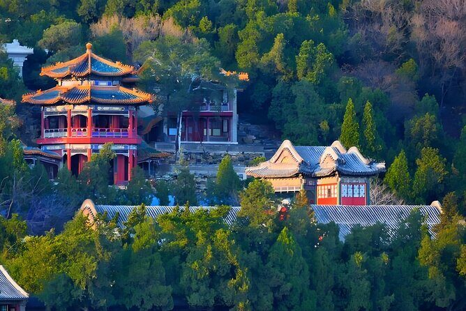 Mutianyu Great Wall and Summer Palace One Day Bus Tour - Entering Mutianyu Great Wall: Lifts, Stairs, and Choosing Your Pace