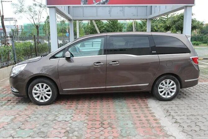 Private Arrival Transfer from Beijing Airport to Hotel - PEK or PKX Pickup: Finding Your Driver Without Circling Departures