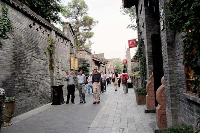 Private Chengdu Day Tour: Giant Pandas and Jinsha Site Museum - FAQ