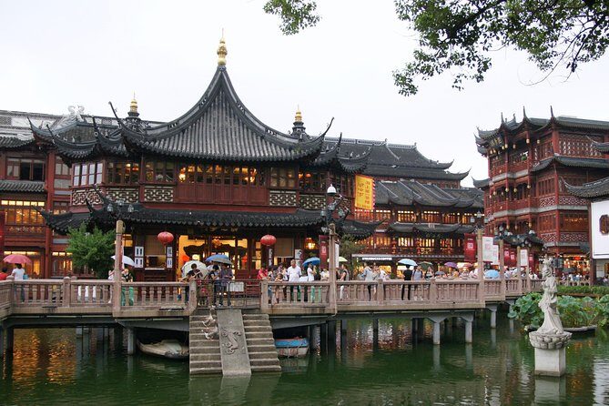 Private Full-Day Tour: Incredible Shanghai Highlights - Confucius Temple: Make It More Than a Photo Stop