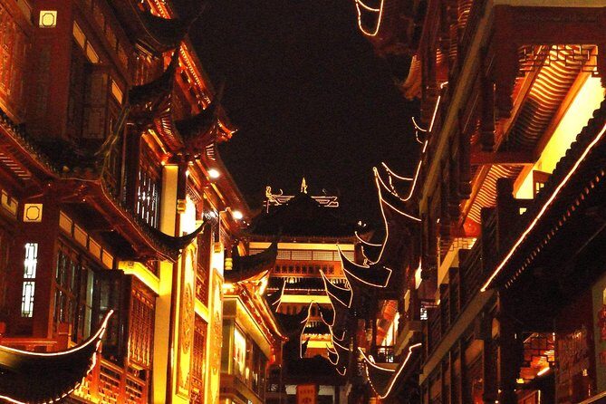 Private Shanghai Evening Street Food Walking and Cruise Tour - Timing, Weather, and Practical Logistics That Actually Matter