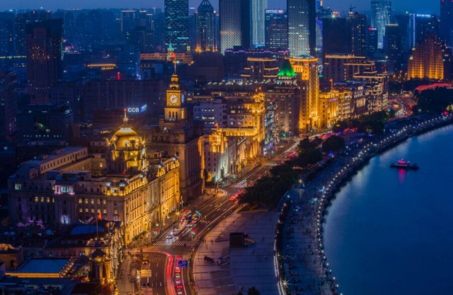 Shanghai: Night River Cruise Tour with Xinjiang Style Dining - Key highlights worth planning for