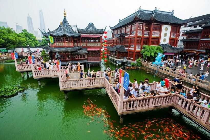 Shanghai One Day City Private Tour by German-Speaking Guide - Yu Garden (500 years old): ponds, pavilions, and the garden-as-city idea