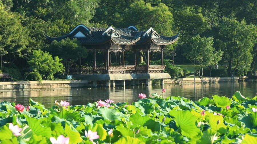 Shanghai: Private Guided Tour to Hangzhou by Bullet Train - Key Things That Make This Tour a Smart One-Day Choice