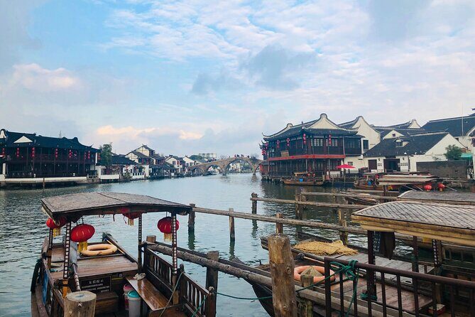 Shanghai Private Tour: Zhujiajiao Water Town and Boat Ride - Guides and drivers: what makes the experience feel private