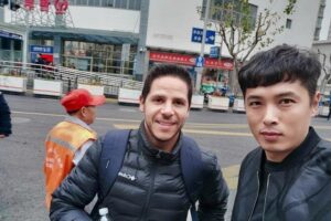 Shanghai Pudong Airport to Shanghai Hotels: Private with Meet & Greet Service - The Ride Into Shanghai: Comfort, Luggage Space, and Door-to-Door Drop-Off