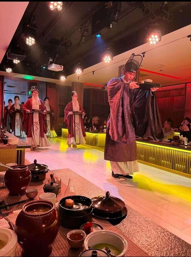 Shanghai: Royal Banquet with Chinese Cultural Performance - The Banquet Menu: What You’ll Actually Eat (and Why It’s Part of the Show)