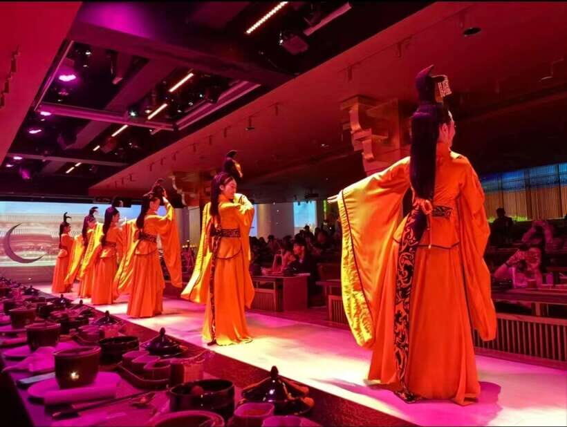 Shanghai: Royal Banquet with Chinese Cultural Performance - Lunch vs Dinner: Timing, Check-In, and How the 2–2.5 Hours Behave