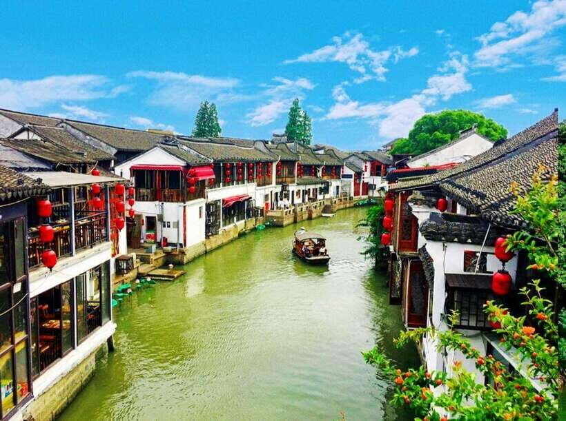 Shanghai: Zhujiajiao Private Tour w/ Boat Ride & Garden - The ride from Shanghai: what you gain before you even arrive
