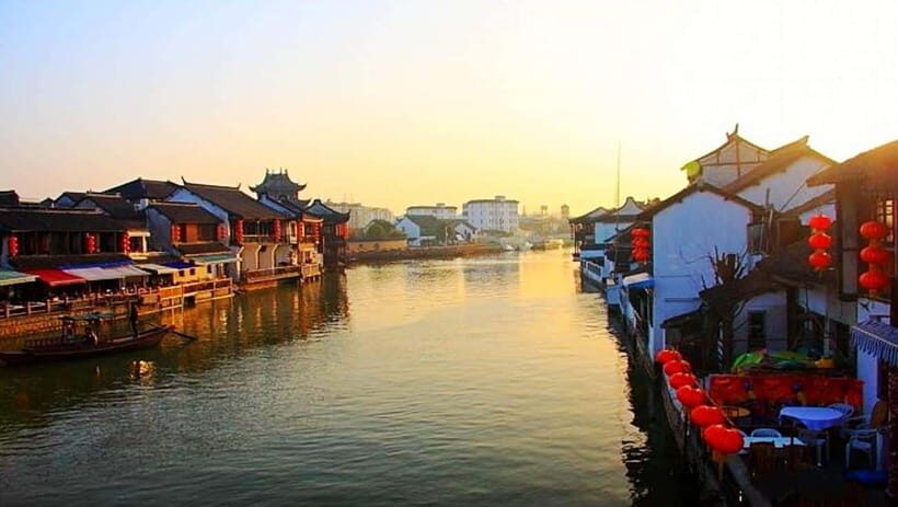 Shanghai: Zhujiajiao Private Tour w/ Boat Ride & Garden - Price and value: why $139 can make sense here