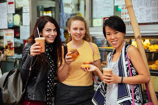 The 10 Tastings of Hong Kong With Locals: Private Street Food Tour - From Sai Ying Pun meeting to getting your bearings fast