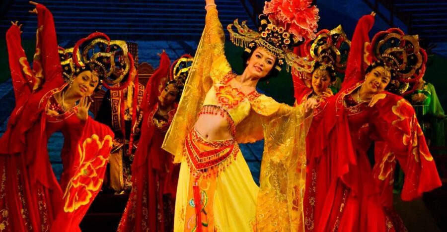 Xi’an: Great Tang Dynasty Night Show & Dumpling Meal Option - Dumpling dinner at the theatre: filling, varied, and fast