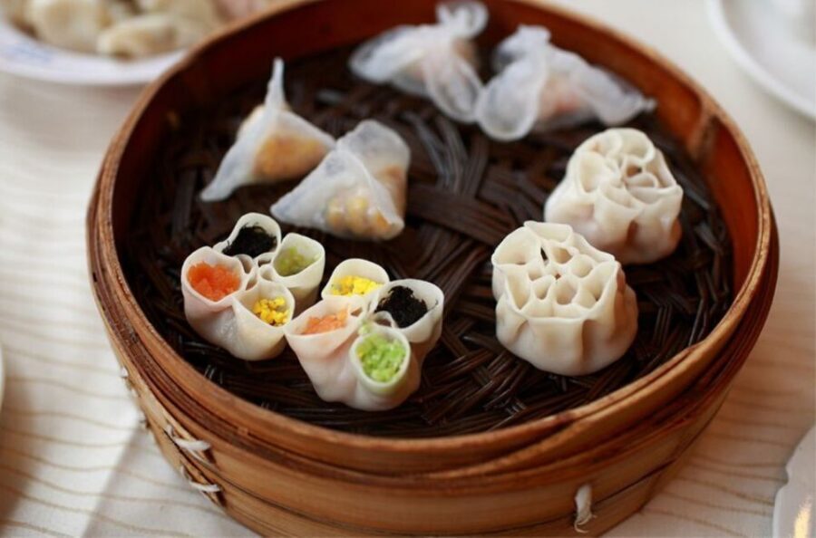 Xi’an: Great Tang Dynasty Night Show & Dumpling Meal Option - Finding your seats and following the story with bilingual screens