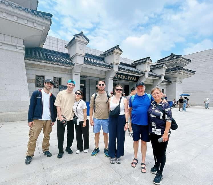 Xi'an in A Day: Terracotta Army+City Highlights+Family Lunch - Hotel pickup, tickets, and timing: how to keep the day stress-free