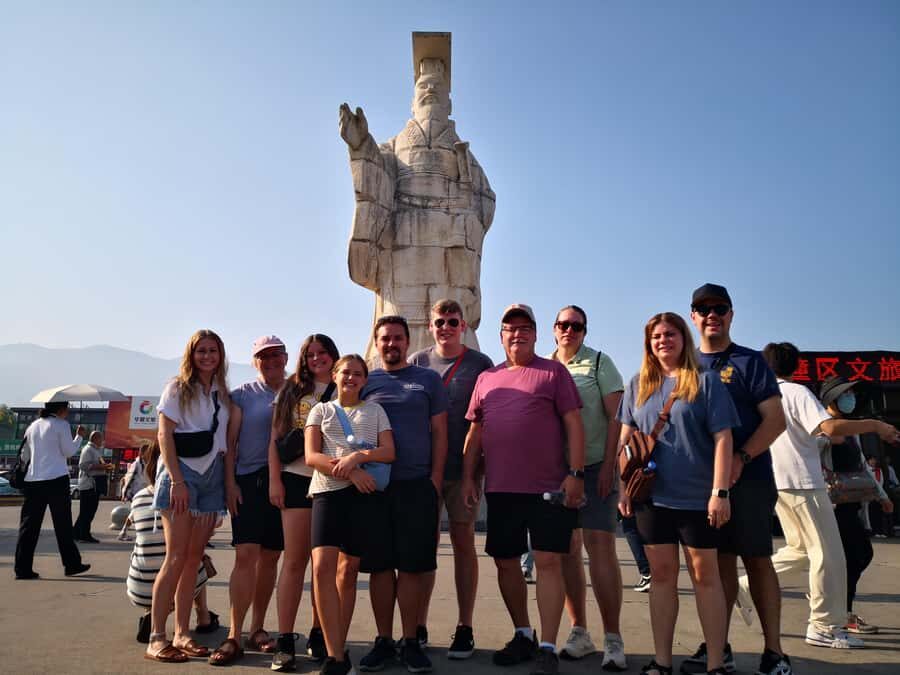 Xi'an: Terracotta Army Mini-Bus Tour with Options - Lunch and Breaks: Belt Noodles in a Busy Day